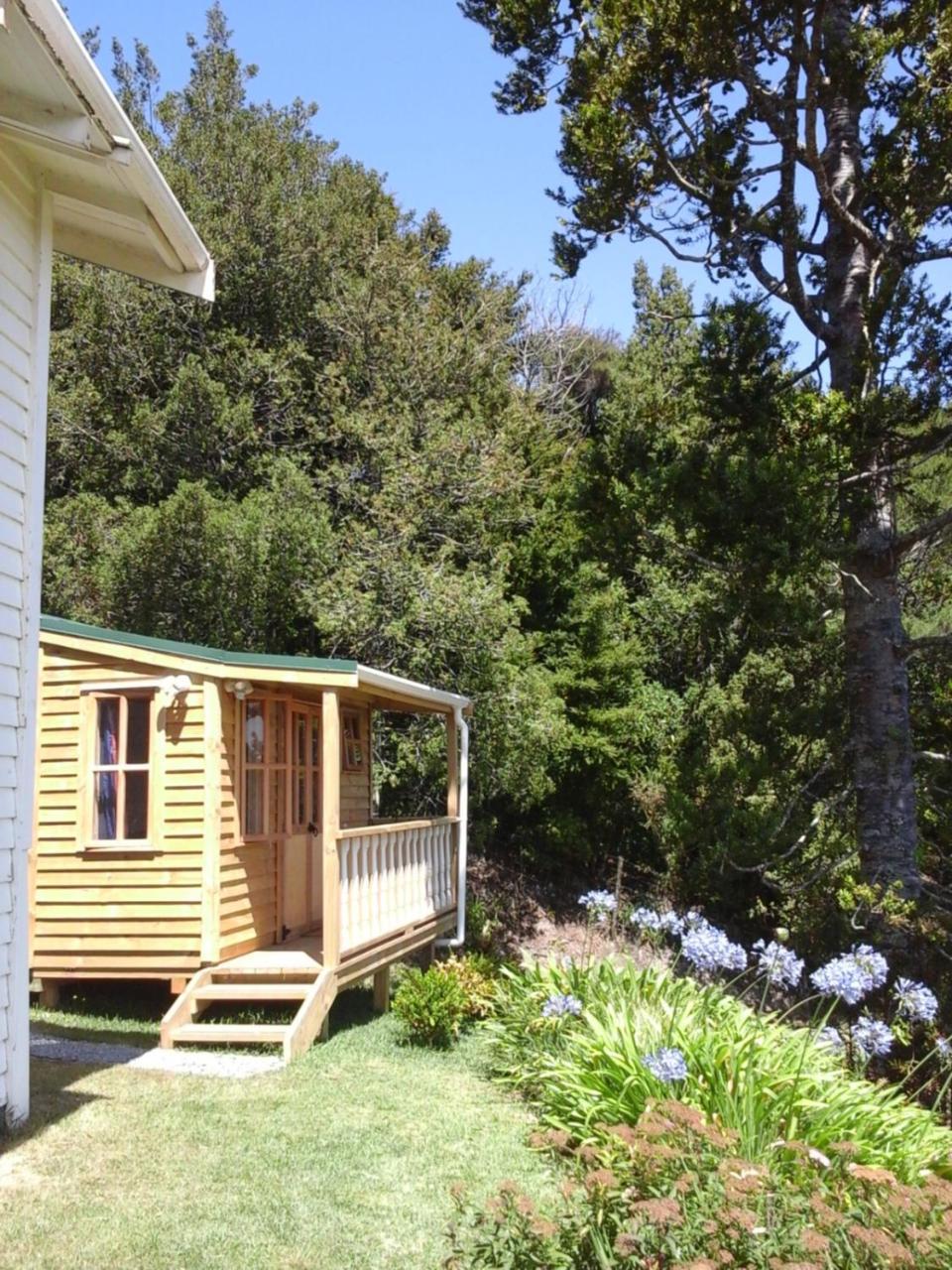 לינה וארוחת בוקר פאנגאריי Kauri Nest מראה חיצוני תמונה